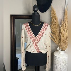 Long sleeve embroidered top - Chloe & Katie